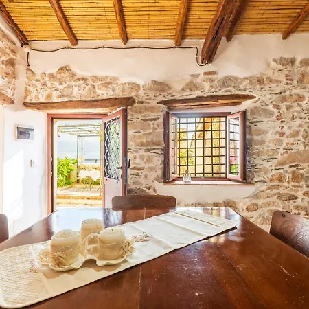 Casa Della Nonna Nel Borgo Σπίτι διακοπών