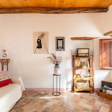Casa Della Nonna Nel Borgo Σπίτι διακοπών