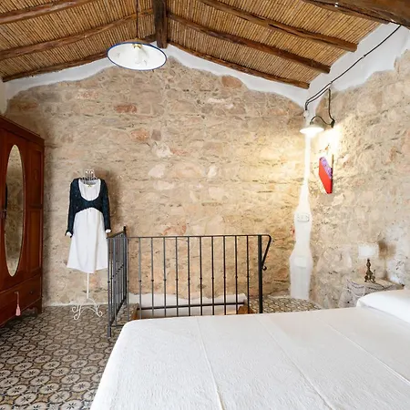 Casa Della Nonna Nel Borgo Baunei