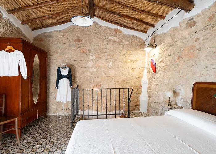 Dom wakacyjny Casa Della Nonna Nel Borgo Baunei